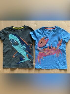 Boden kids Shark & Crab Graphic Tee Set